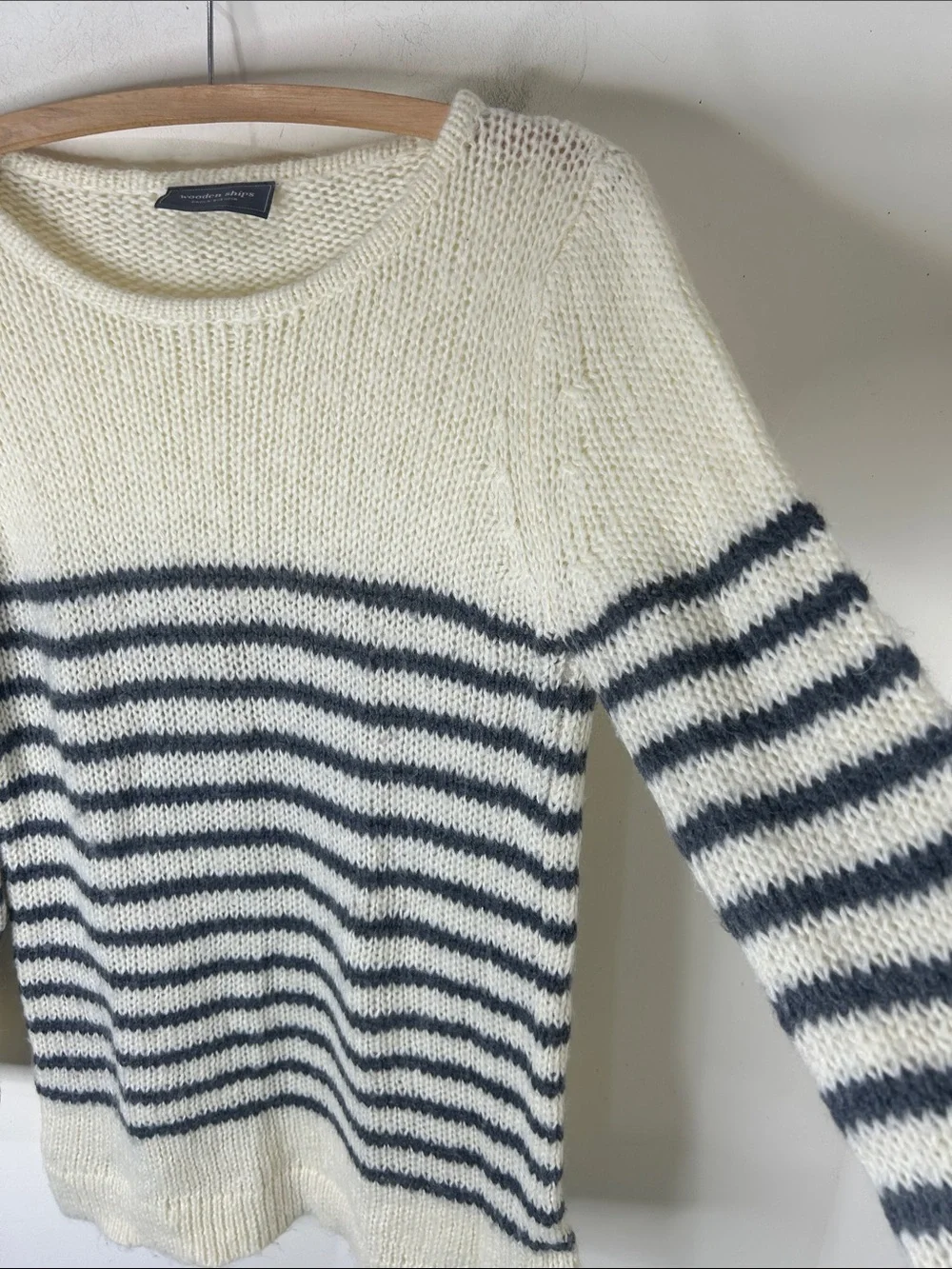 WOODEN SHIPS Ivory and Gray Striped Knit Sweater Size Small/Medium